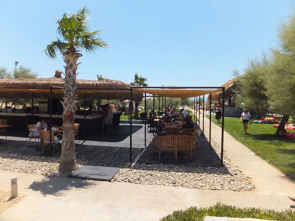 Aytas Hotel Ayvalik 3*,